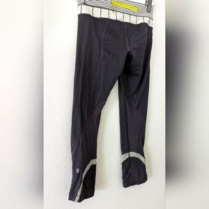 Lululemon Run Inspire Crop II Leggings black and green Size 2